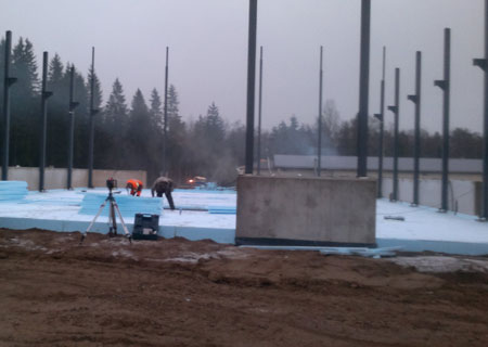 Hallien pohjaurakointi