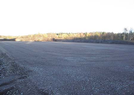 Hallien pohjaurakointi